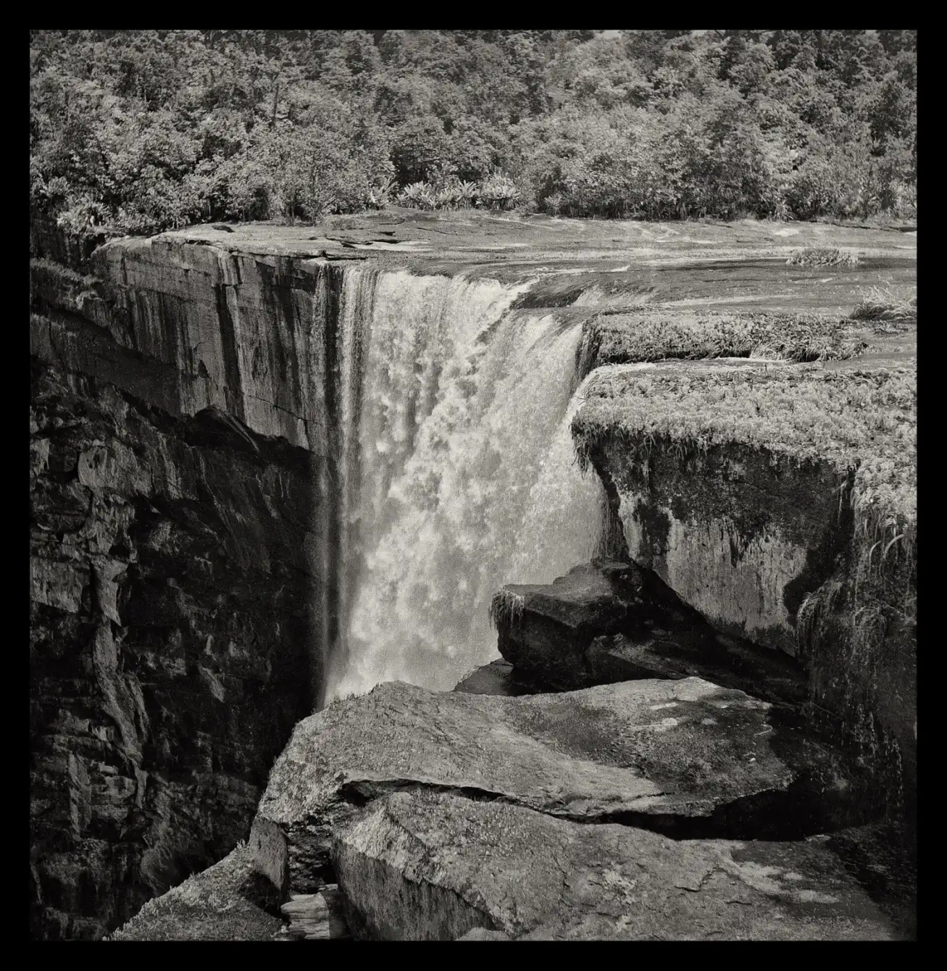Kaieteur Falls in 1950