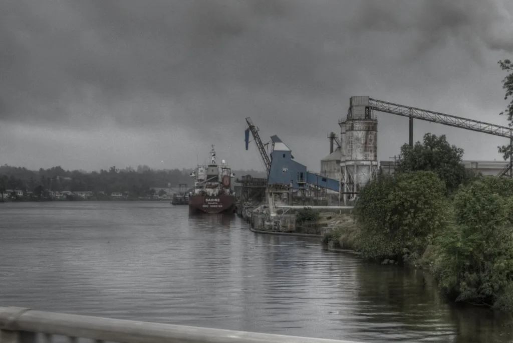 Linden bauxite works